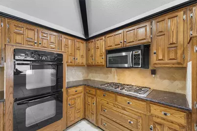 6018 Raleigh Drive, Garland, TX 75044 - Photo 9