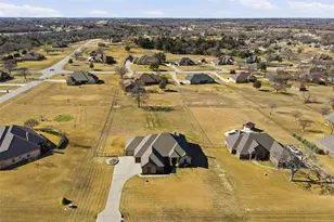 162 Ellis Spring Dr, Weatherford, TX 76085 - Photo 35