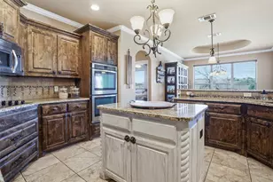 162 Ellis Spring Dr, Weatherford, TX 76085 - Photo 9