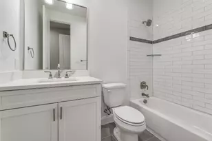 4401 Cabell Dr, Dallas, TX 75204 - Photo 21