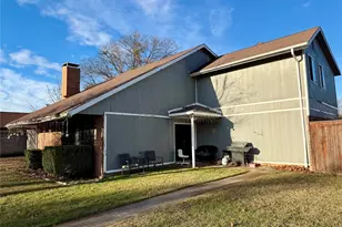 3121 Castle Rock Ln, Garland, TX 75044 - Photo 3