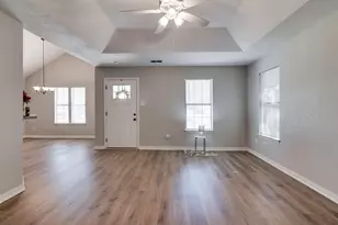 3325 Avenue L, Fort Worth, TX 76105 - Photo 5