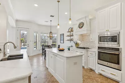 6073 The Resort Boulevard, Fort Worth, TX 76179 - Photo 11