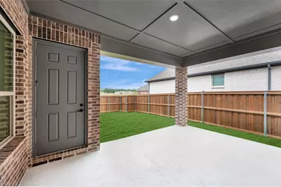 2085 Emerald Grove Drive, Arlington, TX 76005 - Photo 3