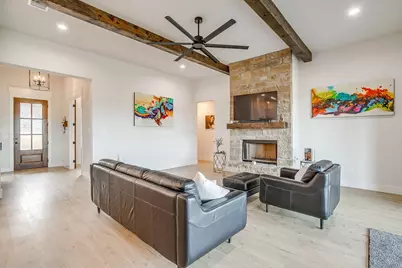 460 Royal Santana Run, Weatherford, TX 76087 - Photo 9