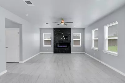 588 Highview Court, Godley, TX 76044 - Photo 5