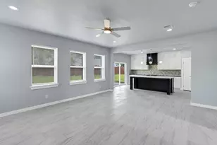 588 Highview Ct, Godley, TX 76044 - Photo 9