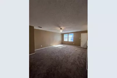 512 Magdalen Avenue, Crowley, TX 76036 - Photo 9