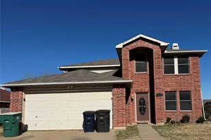 512 Magdalen Ave, Crowley, TX 76036 - Photo 1