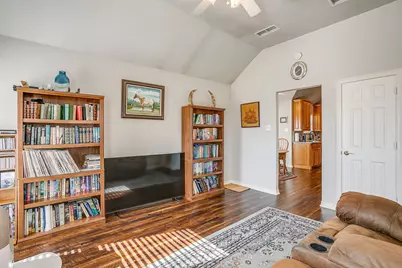 801 Creek Hollow Lane, Fort Worth, TX 76131 - Photo 21