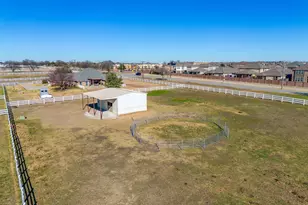 801 Creek Hollow Ln, Fort Worth, TX 76131 - Photo 35