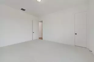 2091 Pine Grove Lane, Arlington, TX 76005 - Photo 11