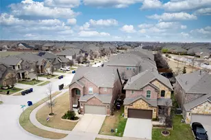 601 Grand Falls Ln, McKinney, TX 75071 - Photo 3