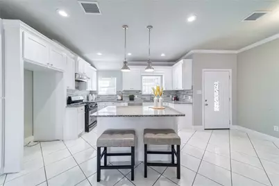 14001 Cimarron Drive, Balch Springs, TX 75180 - Photo 7