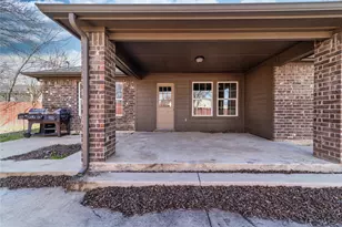 14001 Cimarron Dr, Balch Springs, TX 75180 - Photo 33