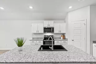 3425 Tomahawk Dr, Sherman, TX 75090 - Photo 3