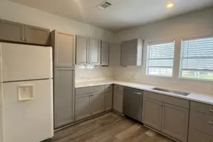 442 W McCart St, Krum, TX 76249 - Photo 7