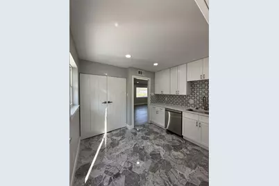 922 W Inwood Drive, Arlington, TX 76013 - Photo 11