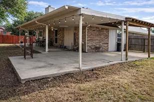 8009 Alamo Ct, North Richland Hills, TX 76180 - Photo 17