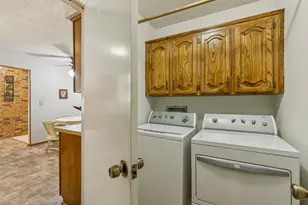 2009 Glenbrook Meadows Dr, Garland, TX 75040 - Photo 21