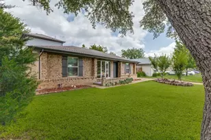 2001 Pebblebrook Trail, Irving, TX 75060 - Photo 3