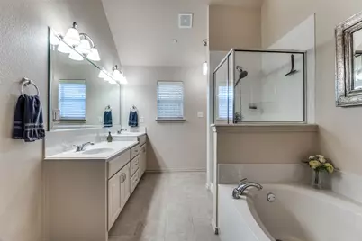 2212 Paige Court, Carrollton, TX 75006 - Photo 25