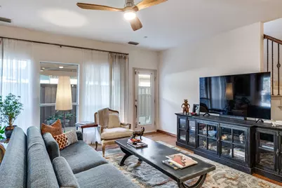 2212 Paige Court, Carrollton, TX 75006 - Photo 9