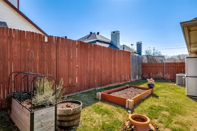 2212 Paige Court, Carrollton, TX 75006 - Photo 37