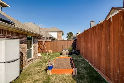 2212 Paige Court, Carrollton, TX 75006 - Photo 39