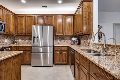 2212 Paige Court, Carrollton, TX 75006 - Photo 3