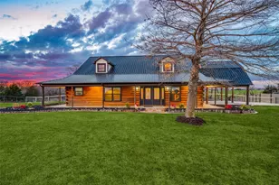 1353 Spring Creek Rd, Collinsville, TX 76233 - Photo 3