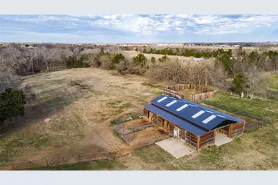 1353 Spring Creek Road, Collinsville, TX 76233 - Photo 31