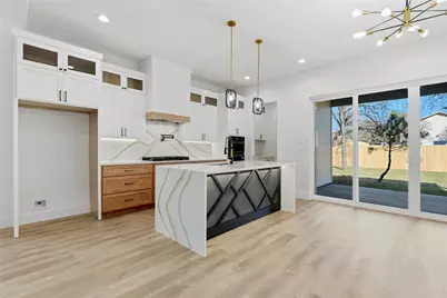 3906 Harlingen Street, Dallas, TX 75212 - Photo 9