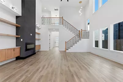 3906 Harlingen Street, Dallas, TX 75212 - Photo 3