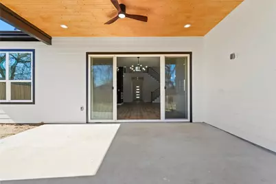 3906 Harlingen Street, Dallas, TX 75212 - Photo 11