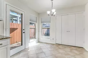 2078 Arbor Creek Dr, Carrollton, TX 75010 - Photo 15