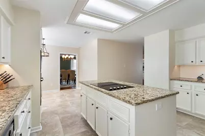 2132 Cannes Drive, Carrollton, TX 75006 - Photo 13