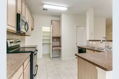 1105 Windhaven Circle, Lewisville, TX 75067 - Photo 13