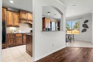 425 Locksley Ct, Saginaw, TX 76179 - Photo 11