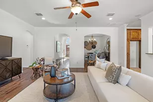 425 Locksley Ct, Saginaw, TX 76179 - Photo 9