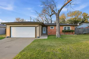 1809 James St, Irving, TX 75061 - Photo 23