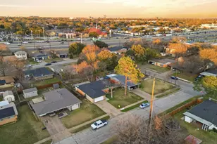 1809 James St, Irving, TX 75061 - Photo 33