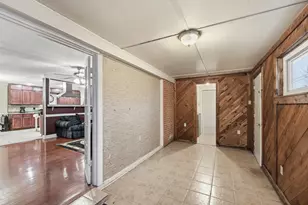 1809 James St, Irving, TX 75061 - Photo 21