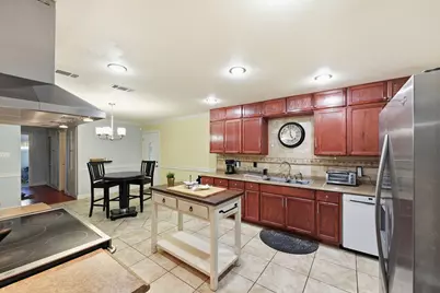 1809 James Street, Irving, TX 75061 - Photo 11