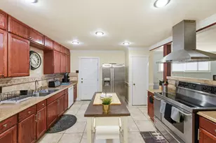 1809 James St, Irving, TX 75061 - Photo 3