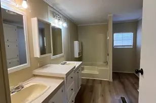 18797 Hilltop Dr, Lindale, TX 75771 - Photo 9