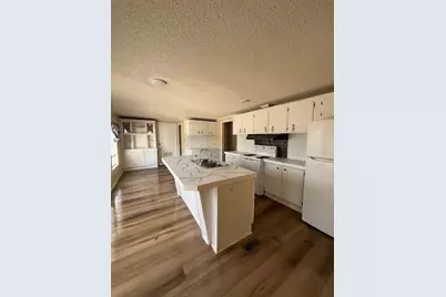 18797 Hilltop Drive, Lindale, TX 75771 - Photo 3