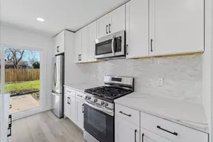 2903 Lowell Dr, Irving, TX 75062 - Photo 17