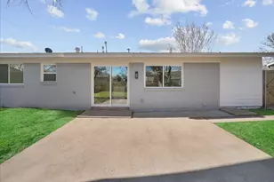 2903 Lowell Dr, Irving, TX 75062 - Photo 27