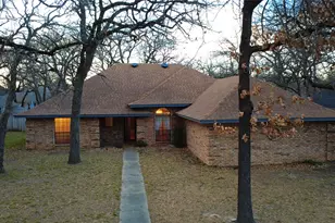 509 Topside Dr, Azle, TX 76020 - Photo 3